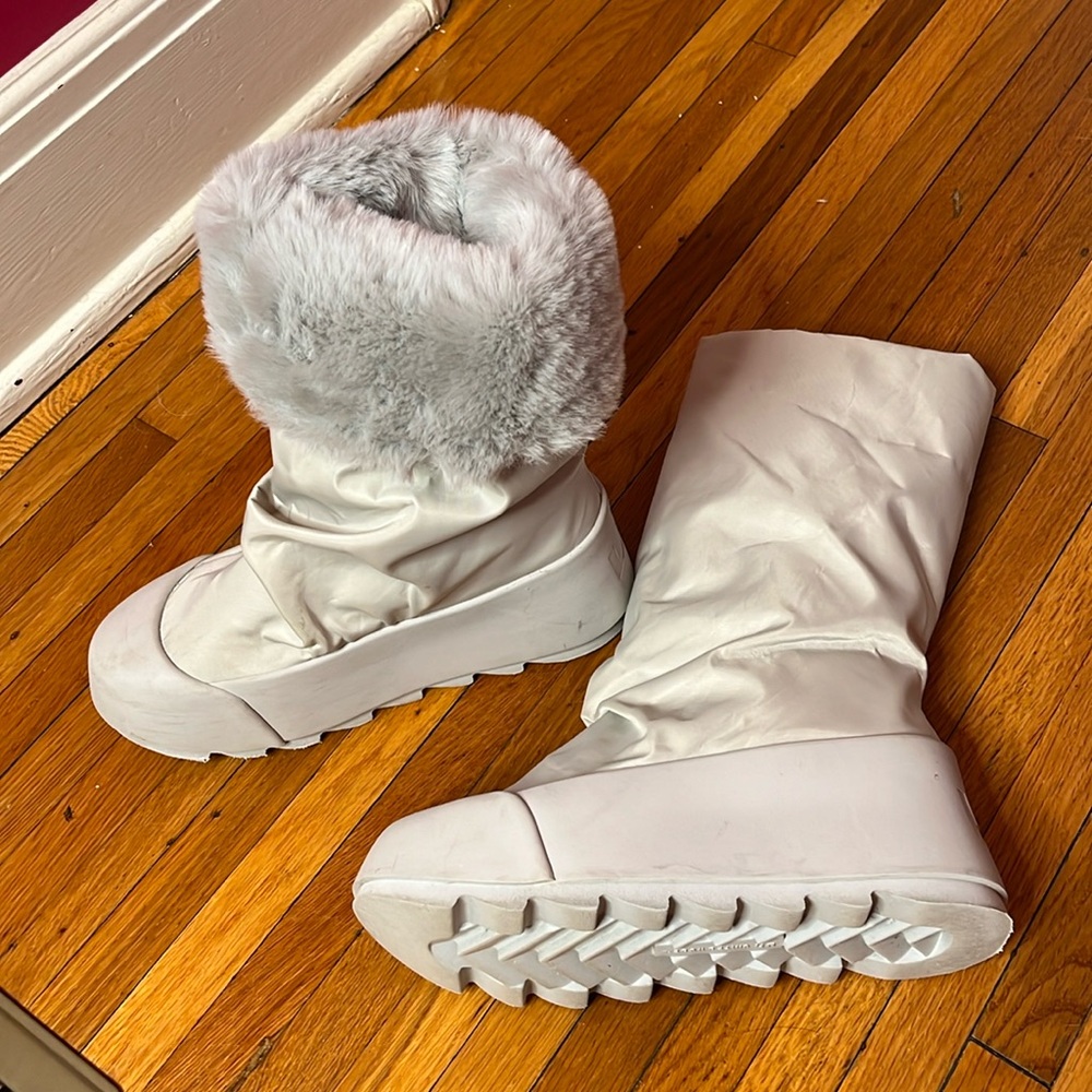 United Nude Winter booties Fits like a US 9.5
